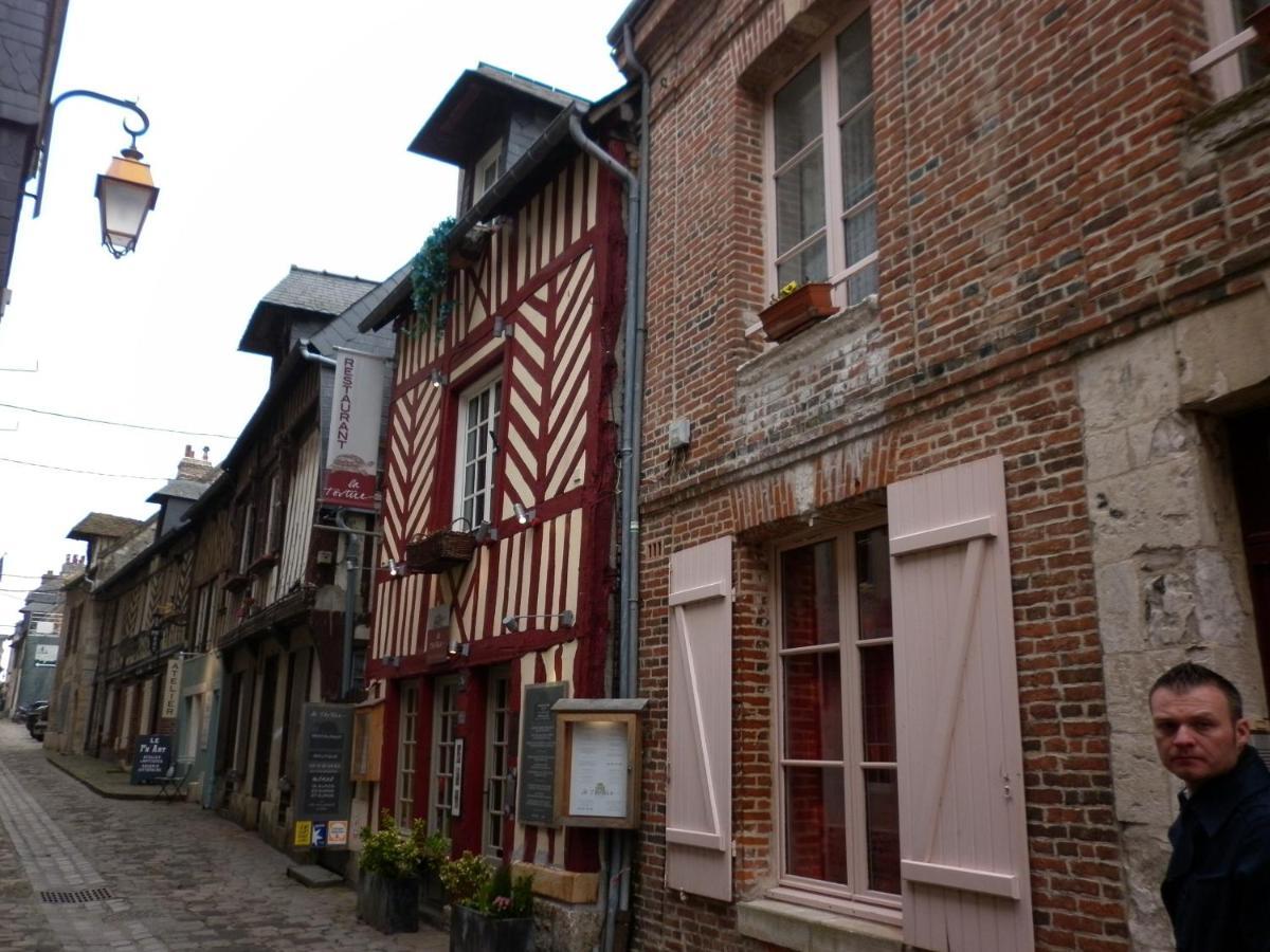 Gite Les Grenouilles Honfleur Bagian luar foto